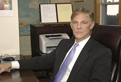 Geoffrey C. Loynd, CFA